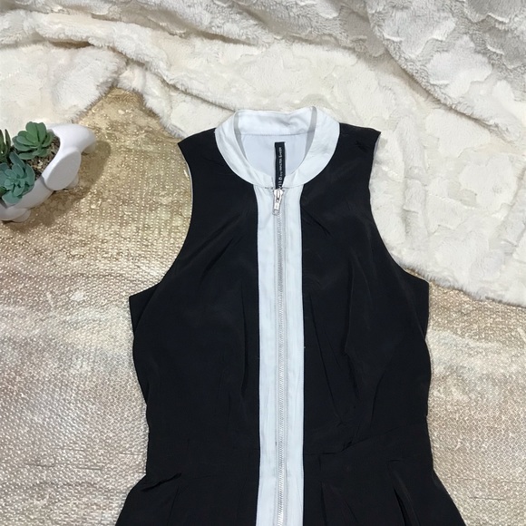 W118 Black Zip Front Frederick Dress - Picture 4 of 8